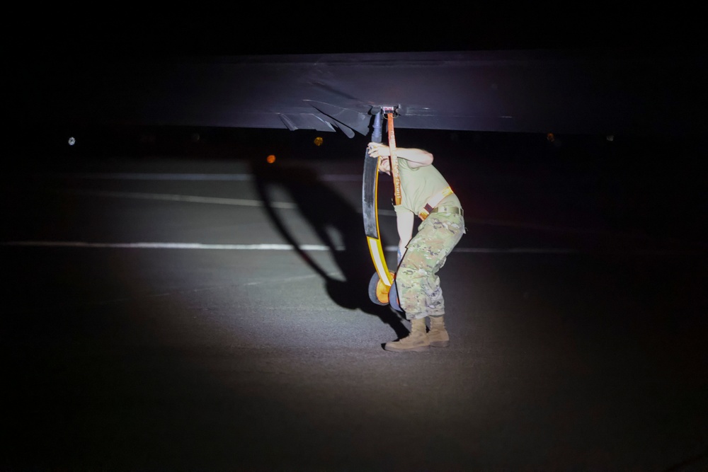 TU-2S Dragon Lady lands at night