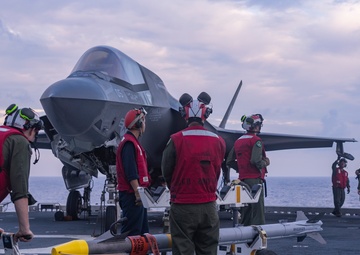 31st MEU conducts F-35B Ordnance Load in vicinity of Miyako Strait