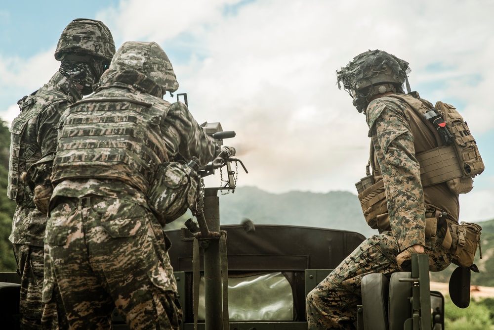 ROK Marines, BLT 1/5 Marines Conduct Live-fire Range in South Korea
