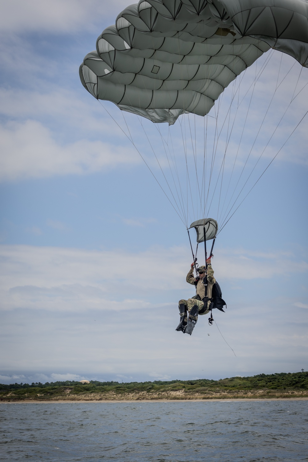 Navy EOD Free Fall from CMV-22