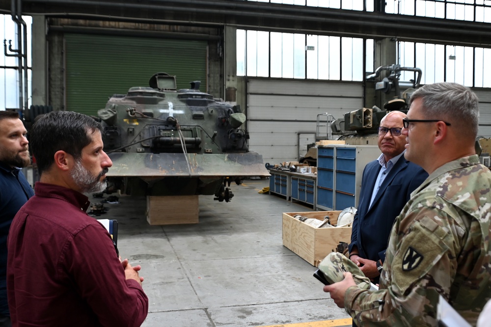 Pettit tours 21st TSC maintenance and logistics worksites