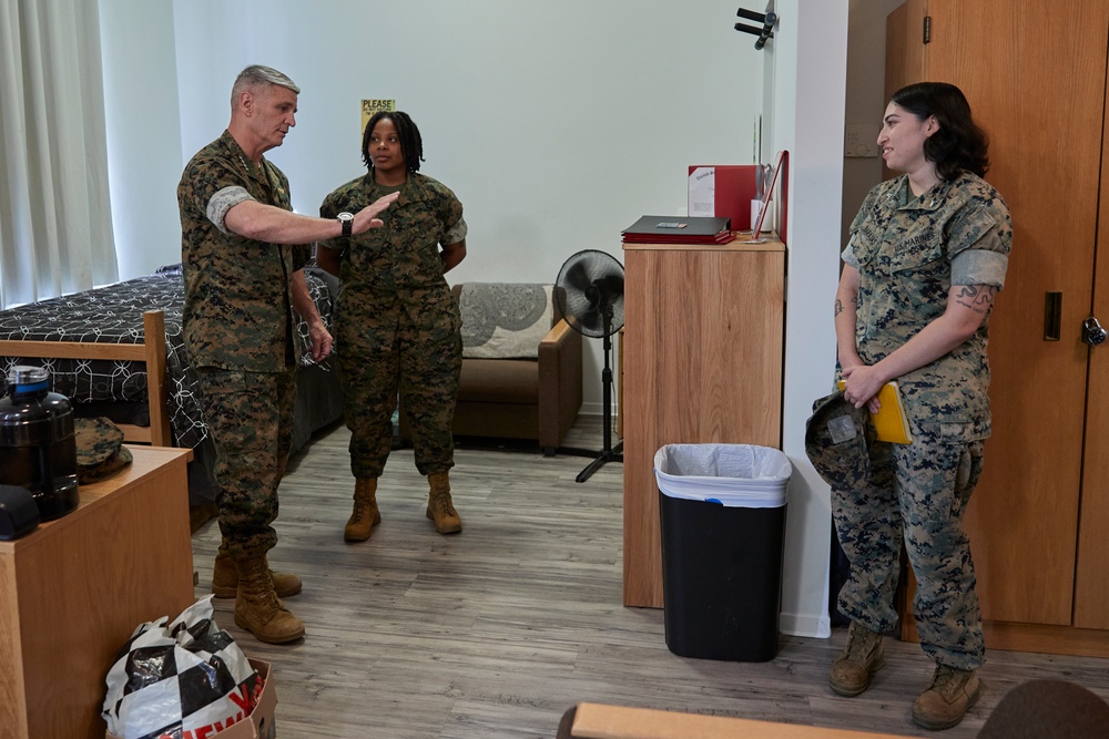 ACMC visits MARFOREUR/AF