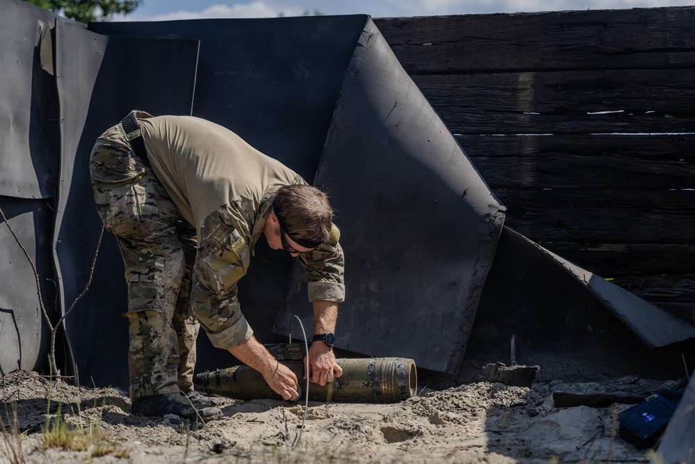 Navy EOD King Crab Competition - Demolition