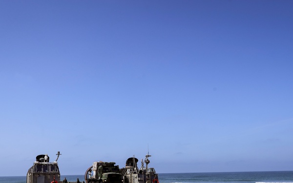 Coming Home: Elements of the 15th MEU Offload USS Somerset
