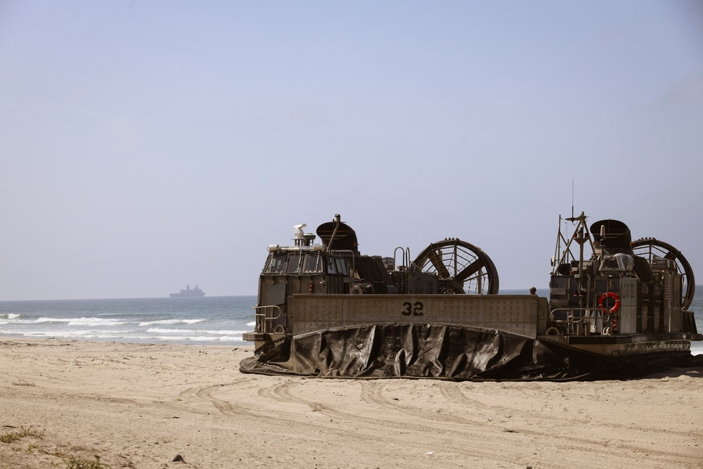Coming Home: Elements of the 15th MEU Offload USS Somerset