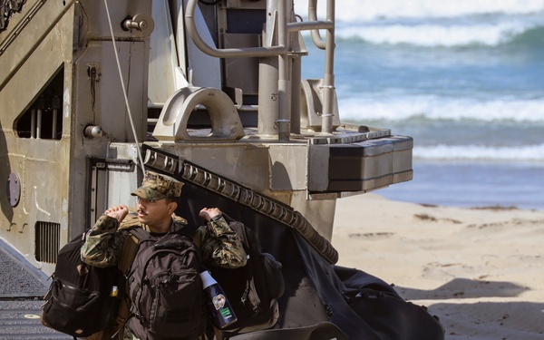 Coming Home: Elements of the 15th MEU Offload USS Somerset
