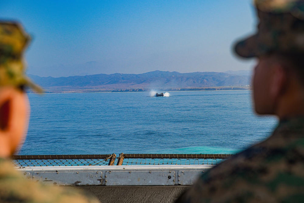 Coming Home: Elements of the 15th MEU Offload USS Somerset