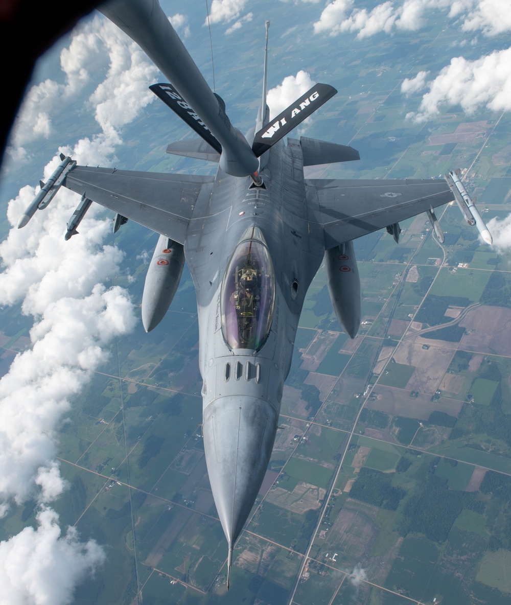 Air National Guard Air Force Reserve Test Center trains in Northern Lightning