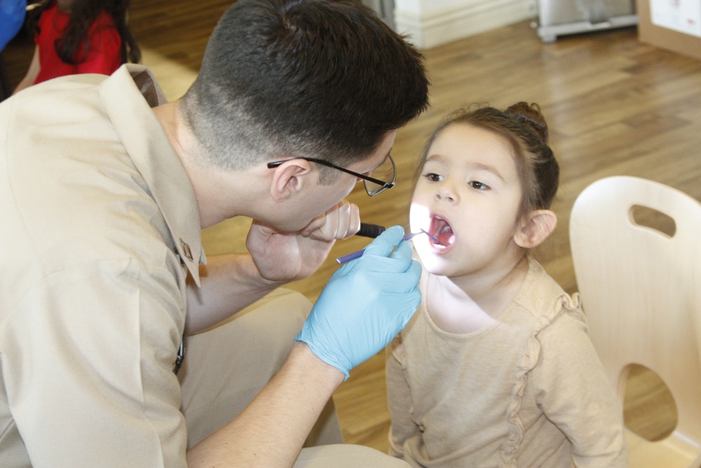 Walter Reed salutes U.S. Navy Dental Corps, Medal of Honor recipients