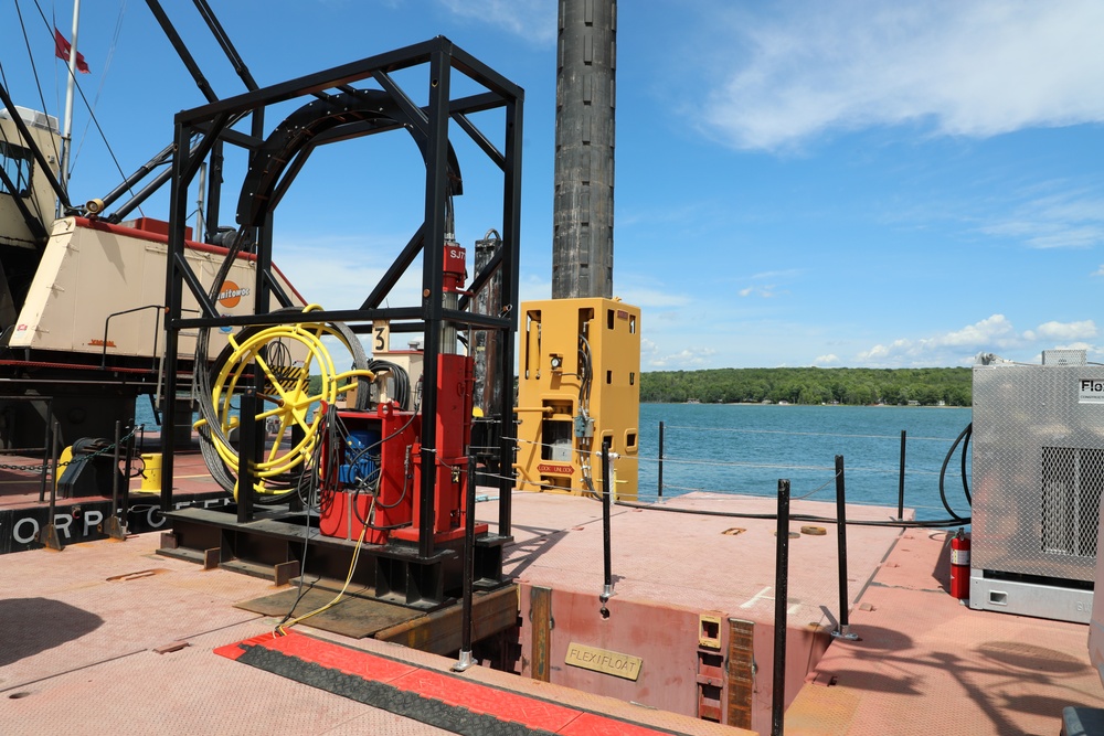 U.S. Army Corps of Engineers removes WWII era gates hidden in St. Marys River