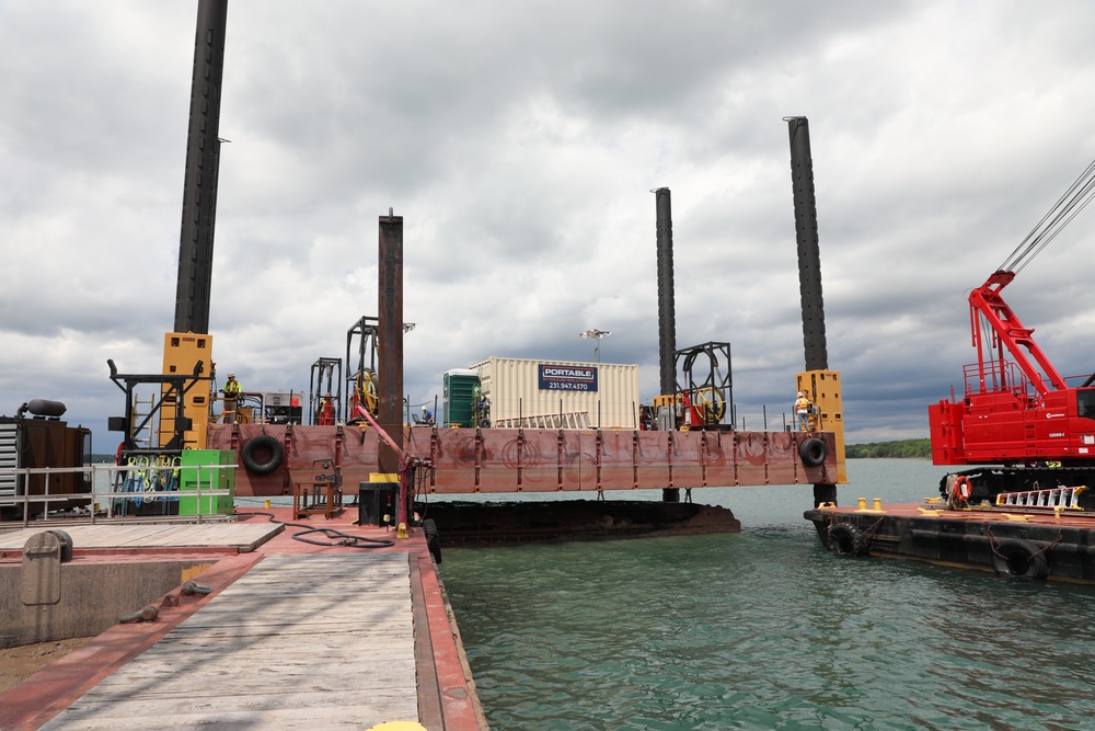 U.S. Army Corps of Engineers removes WWII era gates hidden in St. Marys River