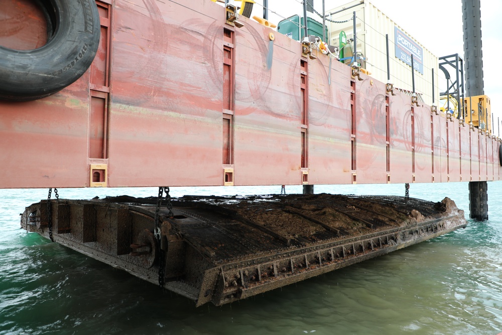 U.S. Army Corps of Engineers removes WWII era gates hidden in St. Marys River