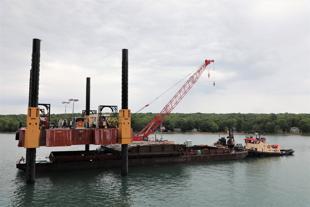 U.S. Army Corps of Engineers removes WWII era gates hidden in St. Marys River