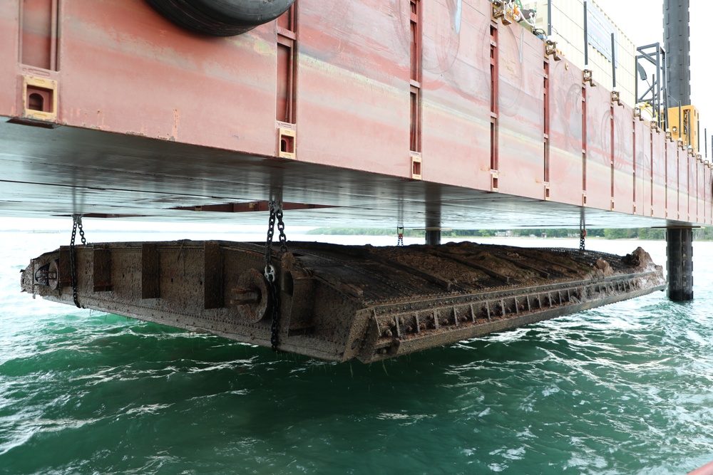 U.S. Army Corps of Engineers removes WWII era gates hidden in St. Marys River