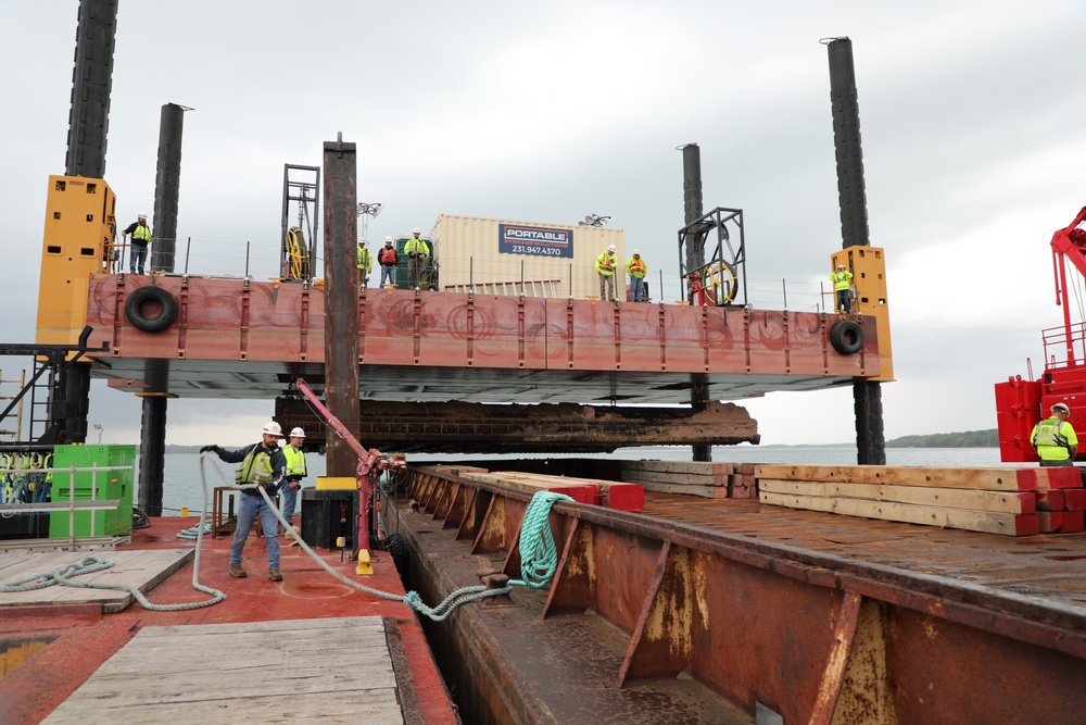 U.S. Army Corps of Engineers removes WWII era gates hidden in St. Marys River