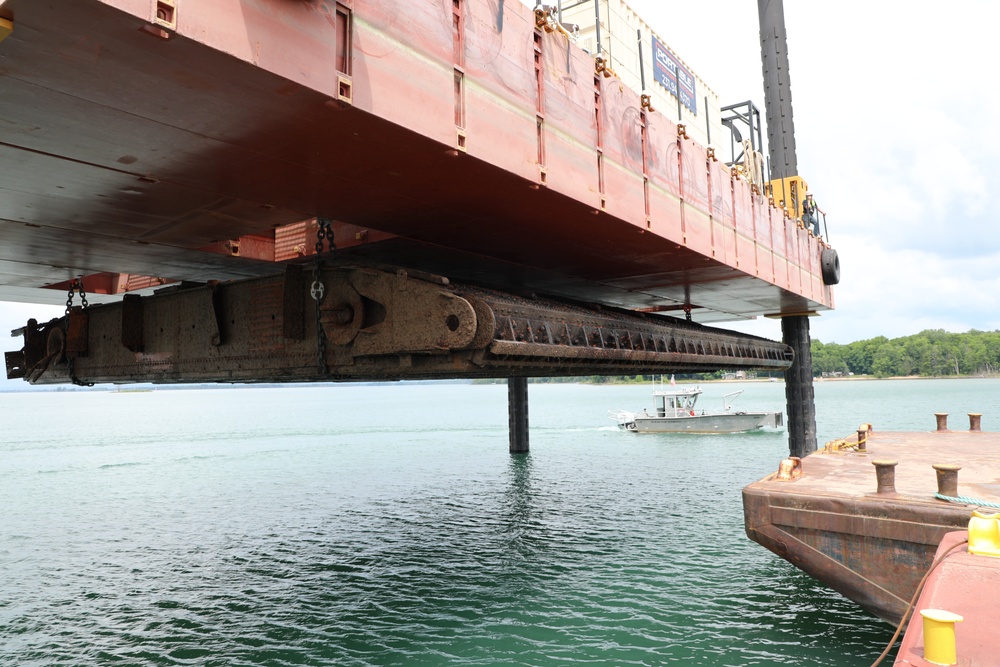 U.S. Army Corps of Engineers removes WWII era gates hidden in St. Marys River