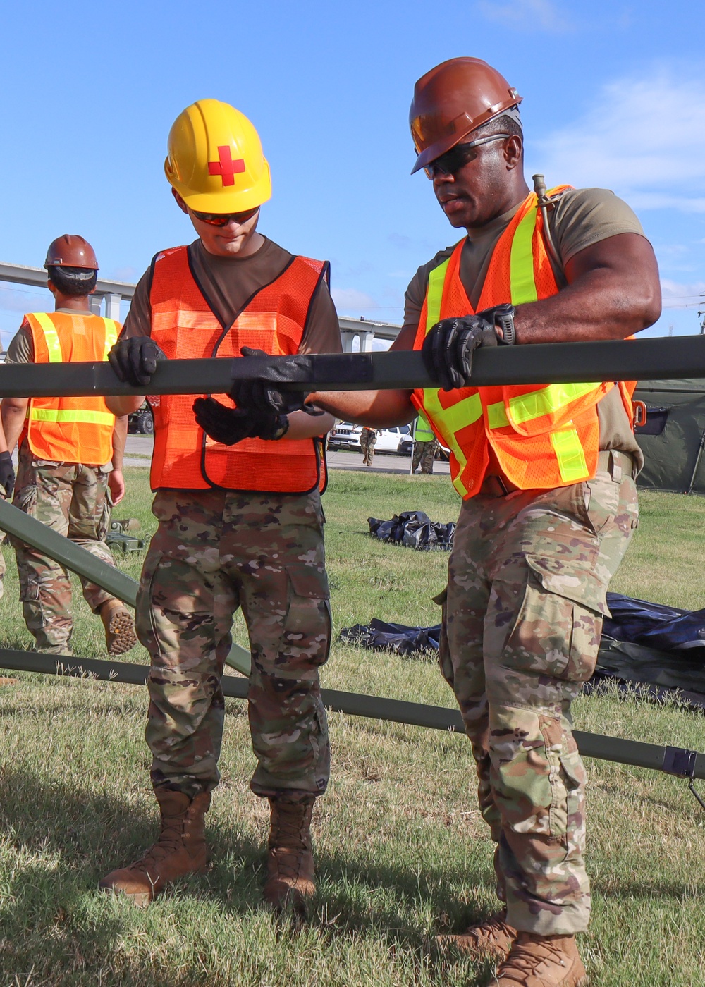 Joint Forces: Army Transporters and Navy Sailors train together at port