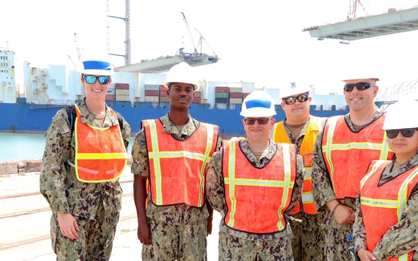 Joint Forces: Army Transporters and Navy Sailors train together at port
