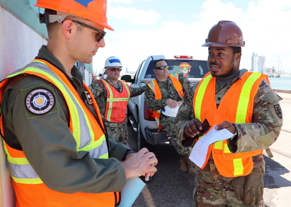 Field training exercise held at seaport for Army, Navy