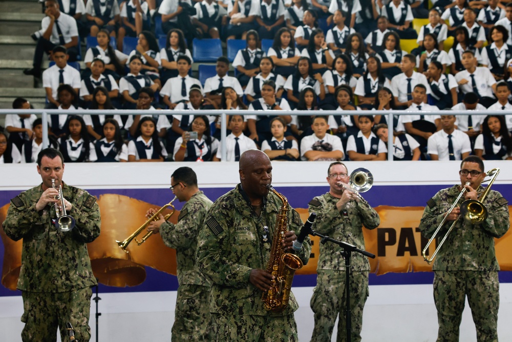 U.S. Fleet Forces Band “Uncharted Waters” perform at Colegio Abel Bravo