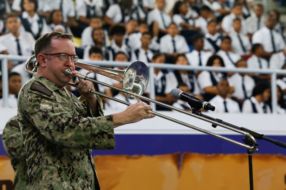 U.S. Fleet Forces Band “Uncharted Waters” perform at Colegio Abel Bravo