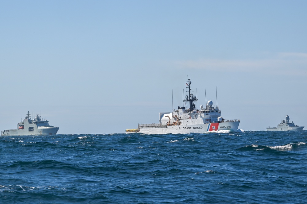 US Coast Guard, US Navy, Royal Canadian and Royal Danish navy vessels transit Halifax Harbour to open ocean during Operation Nanook 2024