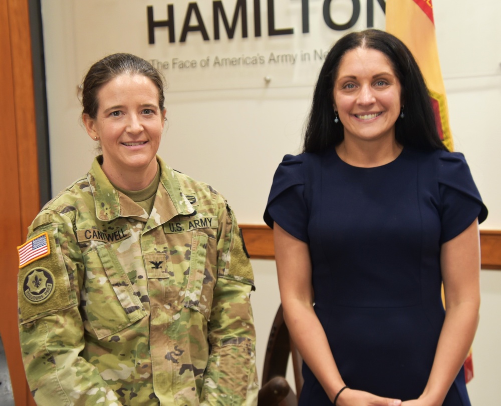 NYS Senator Meets with Garrison Commander