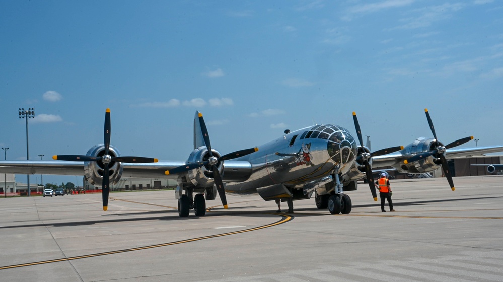 'Doc' arrives for Frontiers in Flight Air Show 2024