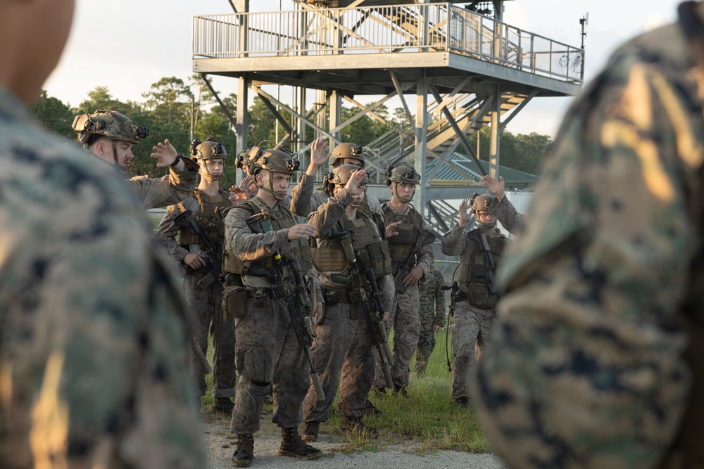 Building Leaders: 1st Battalion, 6th Marine Regiment Tactical Small Unit Leadership Course