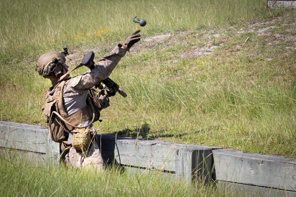 Building Leaders: 1st Battalion, 6th Marine Regiment Tactical Small Unit Leadership Course