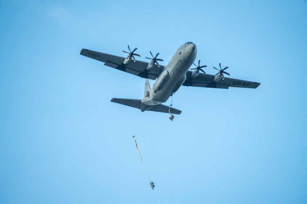 82nd Airborne Division Jump