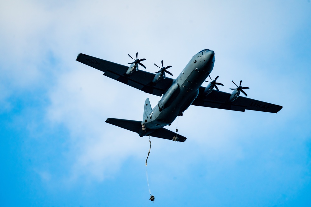 82nd Airborne Division Jump