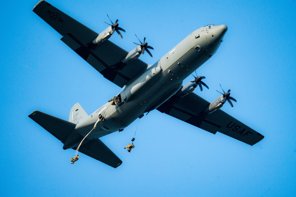 82nd Airborne Division Jump