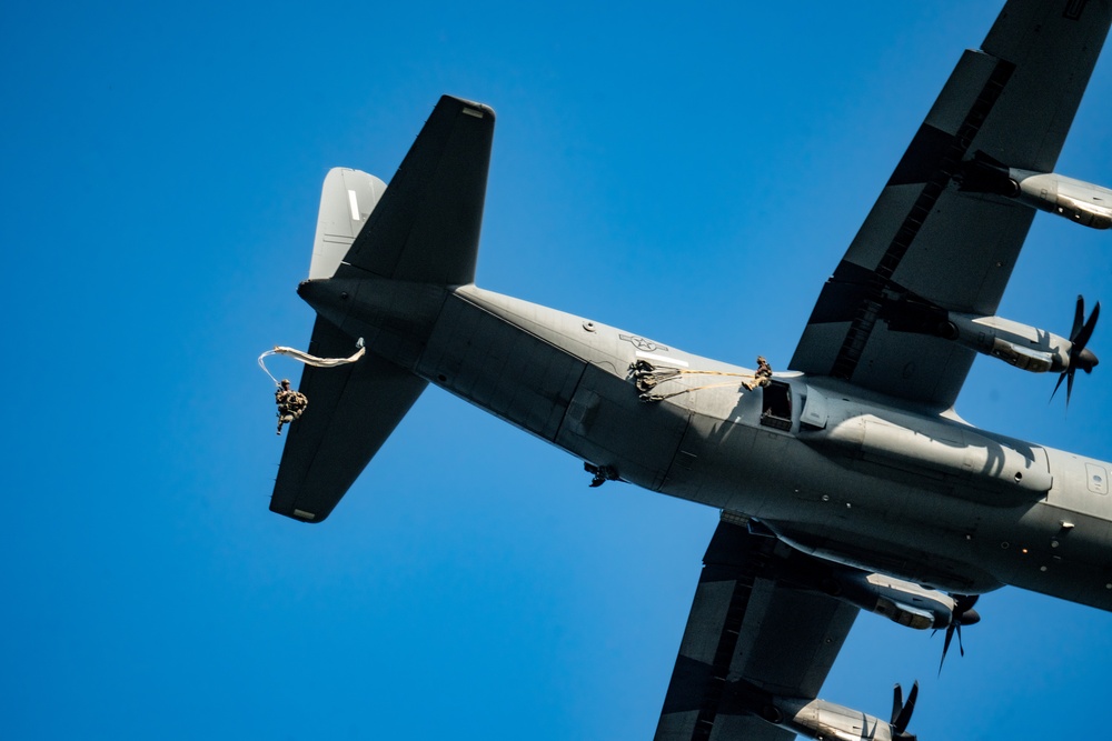 82nd Airborne Division Jump