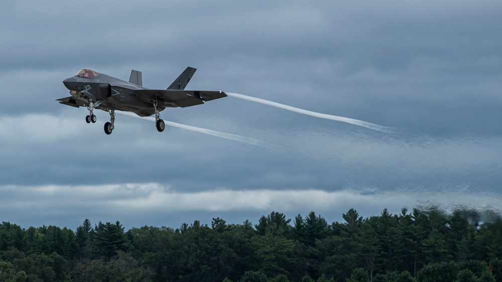 180FW Trains for Future Fight at Northern Lightning