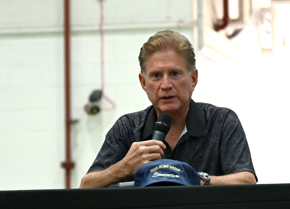 Sons, daughter of 100th BG veterans share their fathers’ stories at RAFM Heritage Day