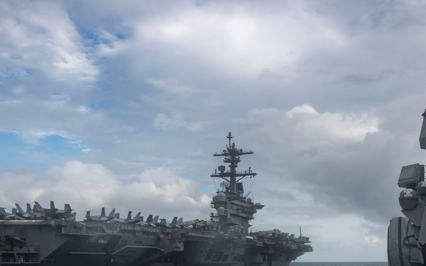 Frank E. Peterson Jr. conducts fueling-at-sea