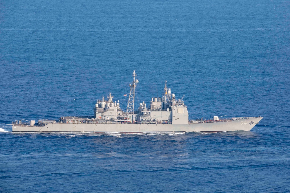 USS Gettysburg Conducts RAS