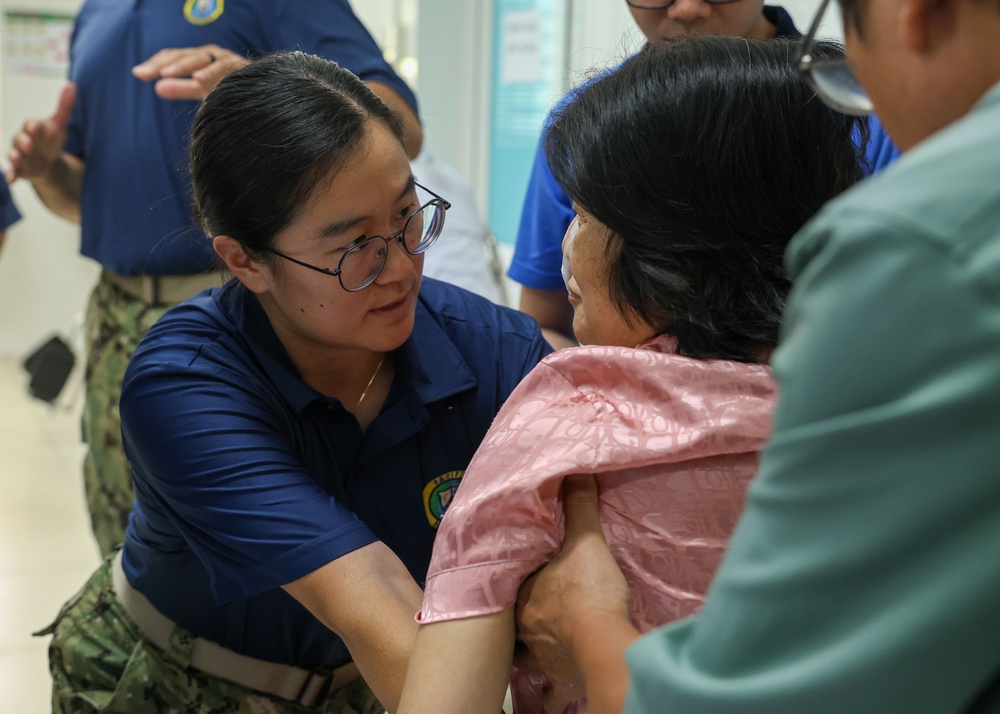 Pacific Partnership 2024-2 Medical Team Works Side-By-Side with Local Medical Staff