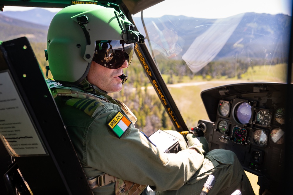 Irish Air Corps partners with 40 HS