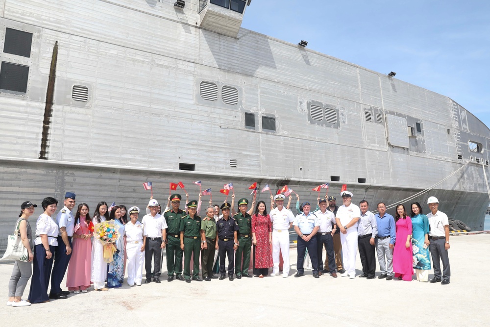 USNS City of Bismarck Arrives in Quang Ngai, Vietnam