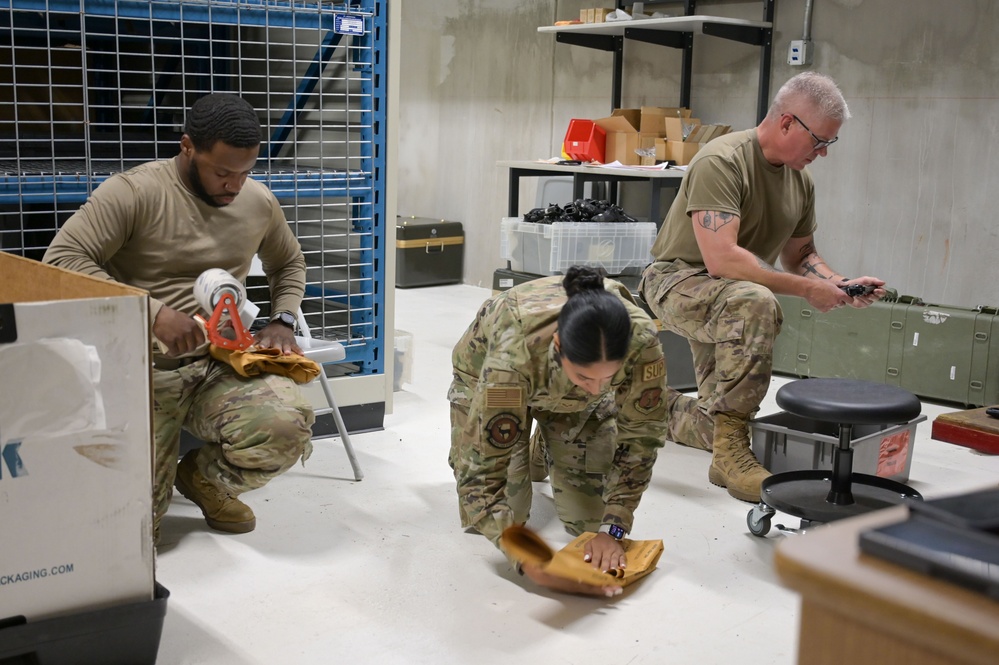 165th LRS Airmen conducts weapons inventory with 126th Air Refueling Wing