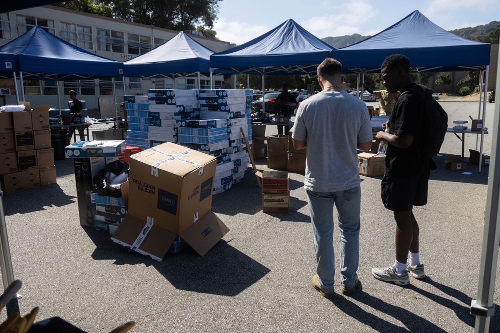 1st Bn., 1st Marines holds barracks improvement event