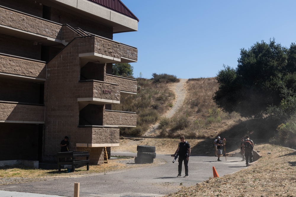 1st Bn., 1st Marines holds barracks improvement event