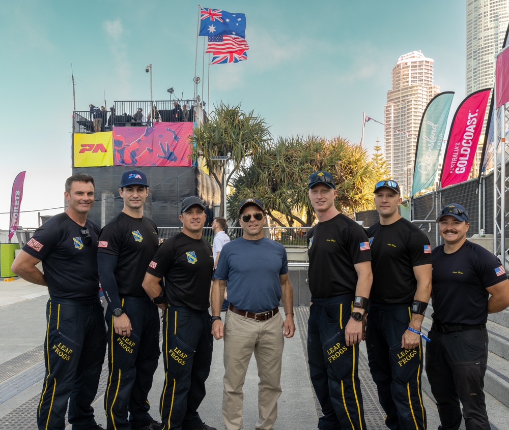 DVIDS Images Navy Parachute Team Jumps into Pacific Airshow Gold