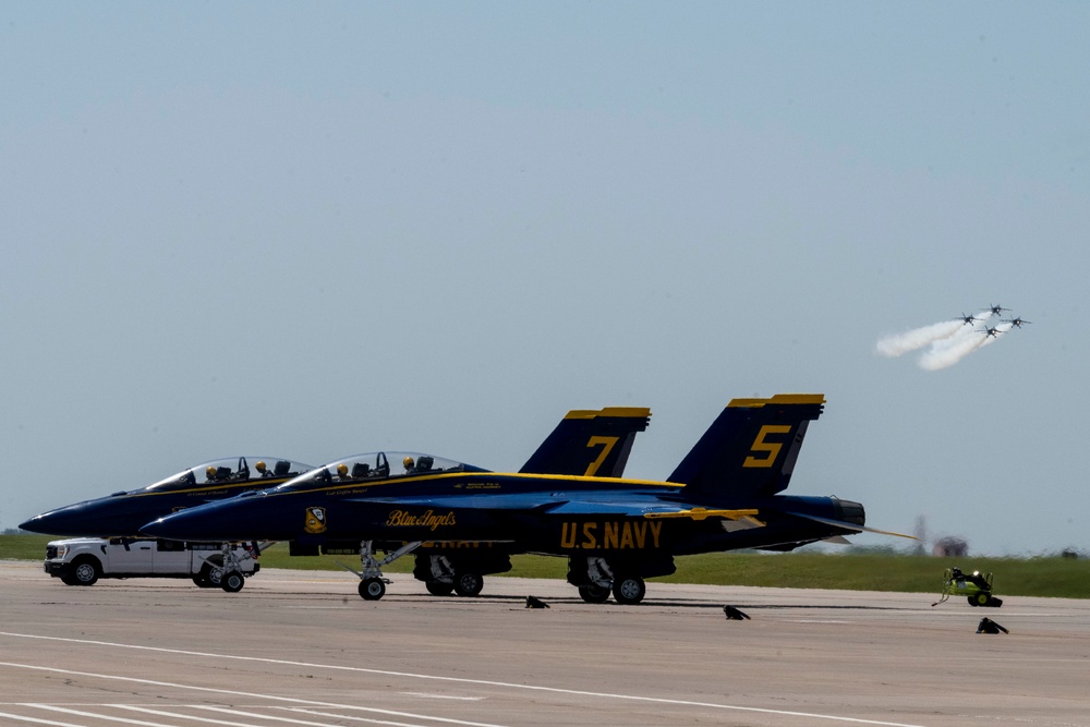 U.S. Navy Blue Angels arrive at McConnell