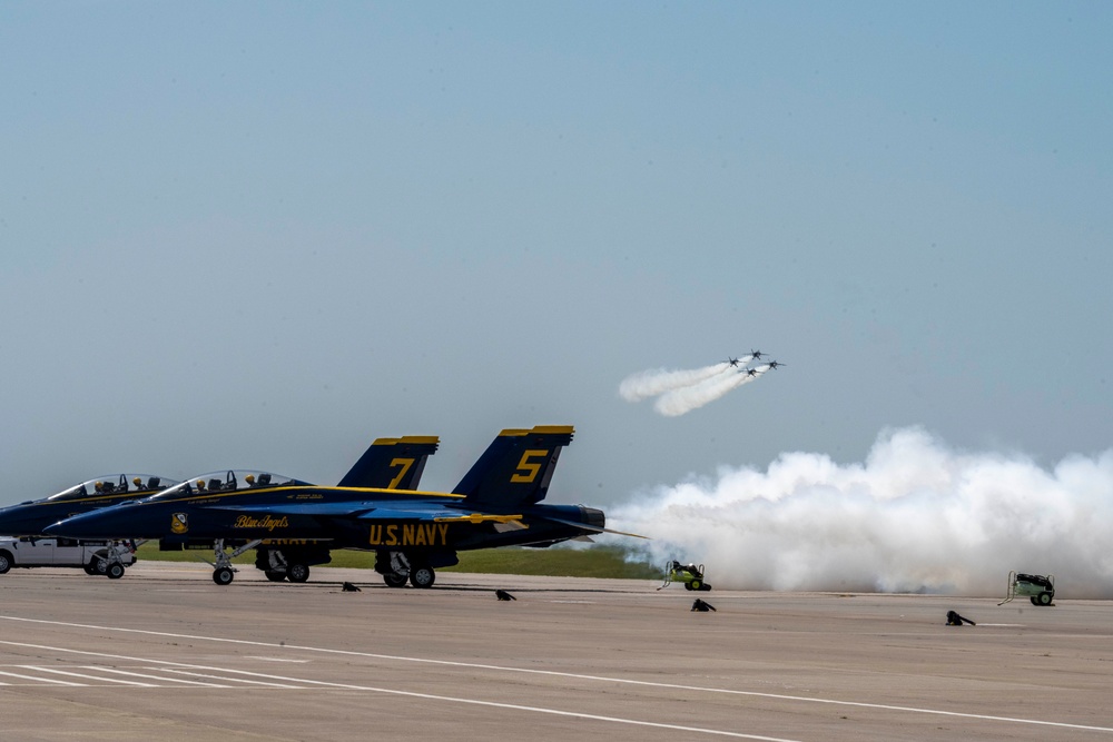 U.S. Navy Blue Angels arrive at McConnell