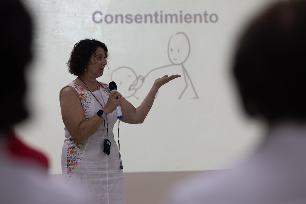 Continuing Promise 2024 hosts Women, Peace, and Security (WPS) seminar in Colón, Panama
