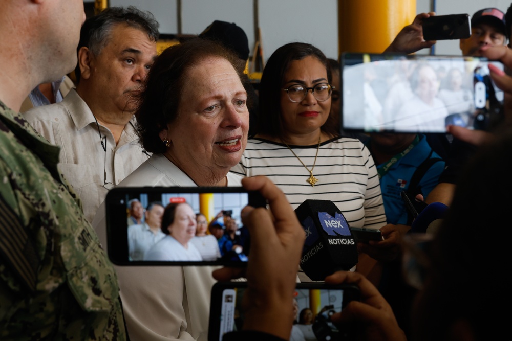 U.S. Ambassador to Panama visits USNS Burlington during Continuing Promise 2024