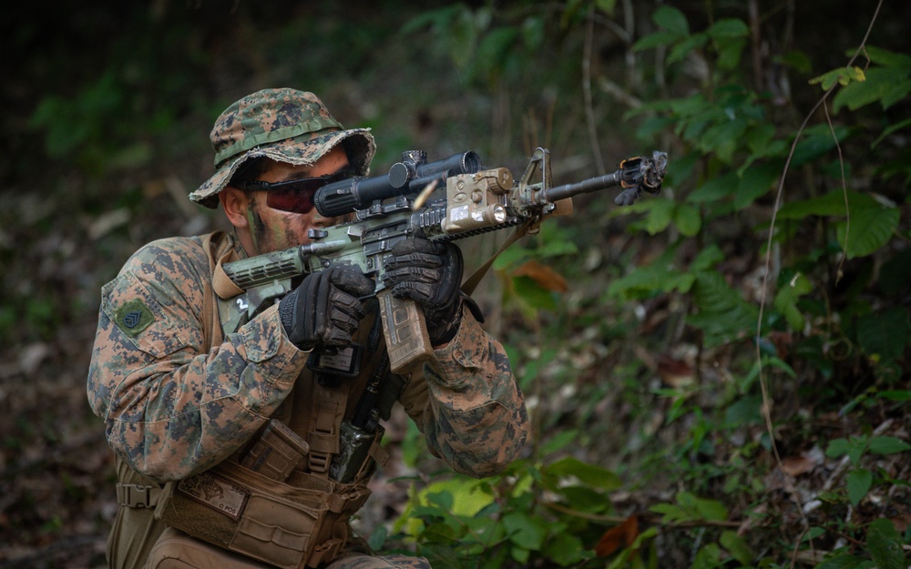 MRF-D 24.3: Golf Co., 2nd Bn., 5th Marines (Rein.), ADF participates in joint training exercise in Tully